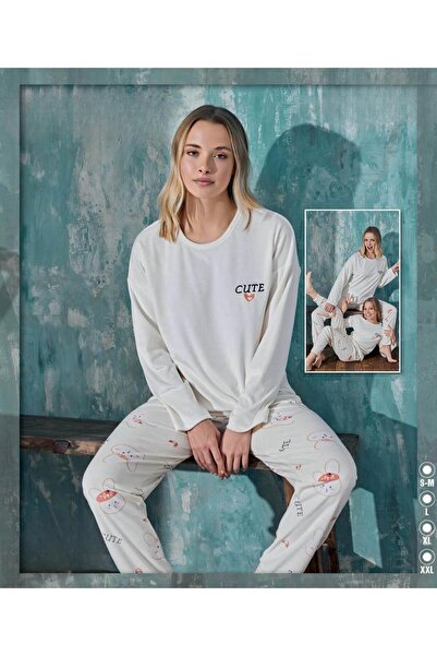 İpek Women's Long Sleeve Crew Neck Rabbit Pattern Velvet Pajama Set