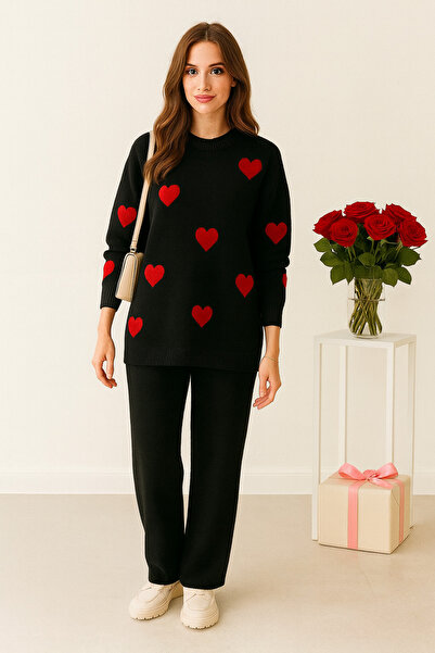 semela طقم تريكو مطرز بنقوش القلوب