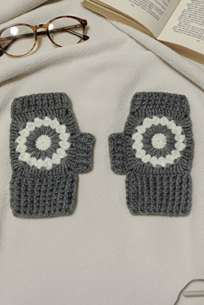 ZEYZON Gri Motifli Parmaksız Yarım Eldiven – El Örgüsü Kare Motif Tasarım, Sı...