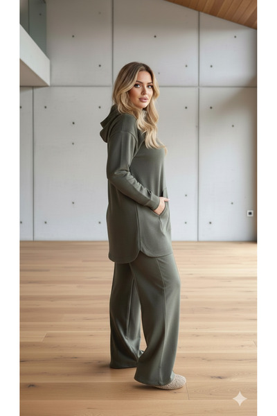 Curly Khaki Modal Fabric Zippered Suit