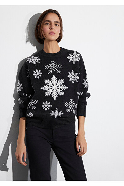 Mavi Μαύρο πουλόβερ με θέμα την Πρωτοχρονιά oversized / Φαρδιά εφαρμογή 1710861-900