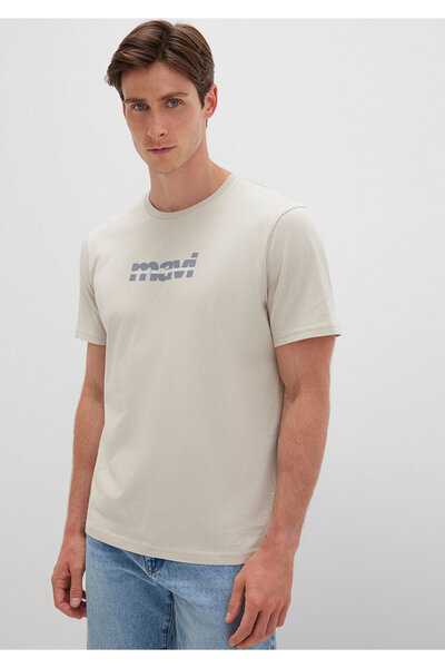 Mavi Graues T-Shirt mit Logo-Print, normale Passform / normaler Schnitt 0610943-70144