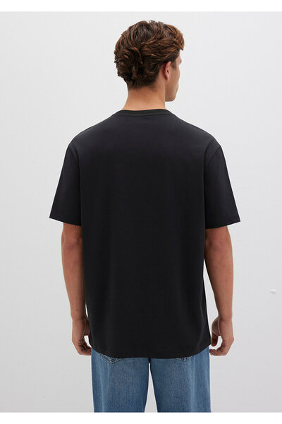 Mavi Μαύρο μπλουζάκι Basic Loose Fit / Loosely Comfortable Cut 066249-900