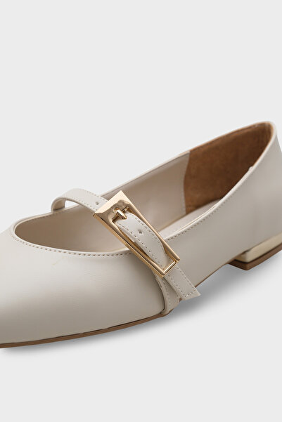 Capone Outfitters Rebbecca Blunt Toe Short Heeled Metal Buckle Women's Ballerinas