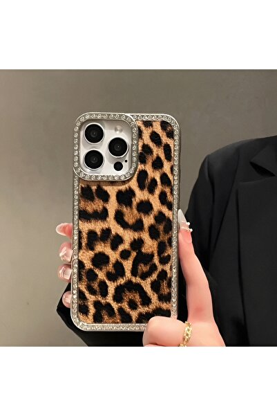 zore iPhone 15 ProMax Uyumlu Leopar Baskılı Deri Kenarları Taşlı Kılıf