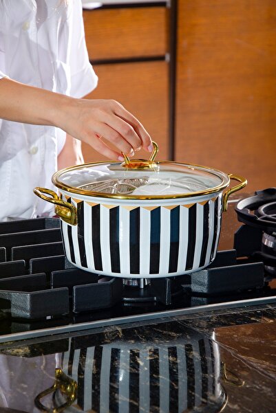 Le murano قدر طهي ليدي مينا باللون الأسود والأبيض |   22 سم