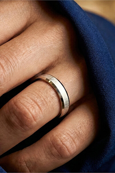 Dağıstanlı Kuyumculuk 14 Ayar Altın Mat İşlemeli 4 mm. Unisex Alyans Yüzük