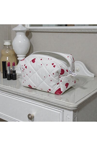 Bestway ve Diğeri حقيبة مستحضرات التجميل للسفر على شكل قلب