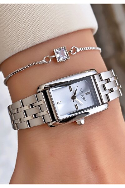 Tom Jones ساعة يد نسائية فضية اللون - هدية سوار