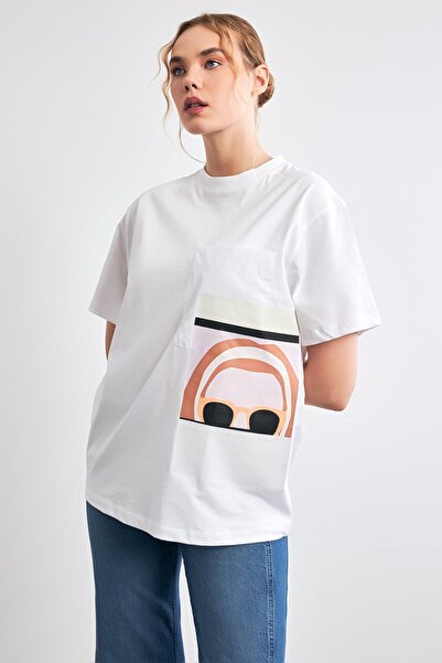 Setre Ekru Cep Ve Baskı Detaylı Bisiklet Yaka Kısa Kollu T-Shirt