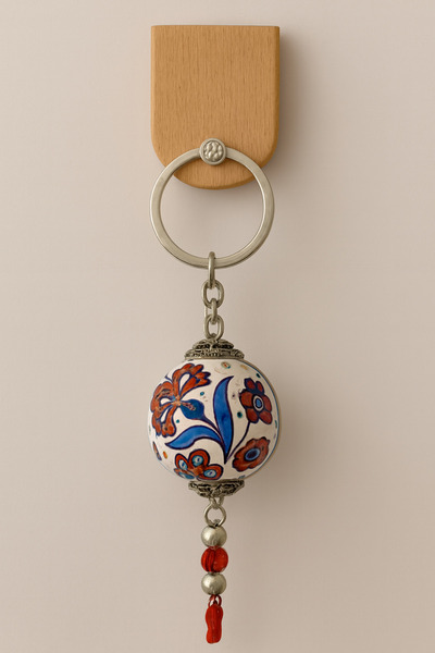 MUGUSA HEDİYELİK سلسلة مفاتيح من السيراميك الصيني مصنوعة يدويًا