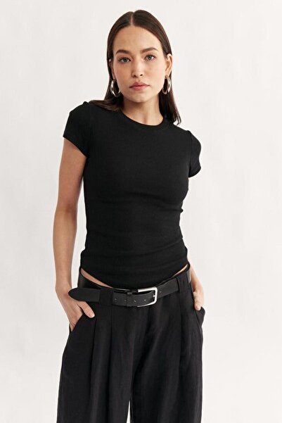 Madmext Tricou negru pentru femei Basic Crew Neck Mg2479