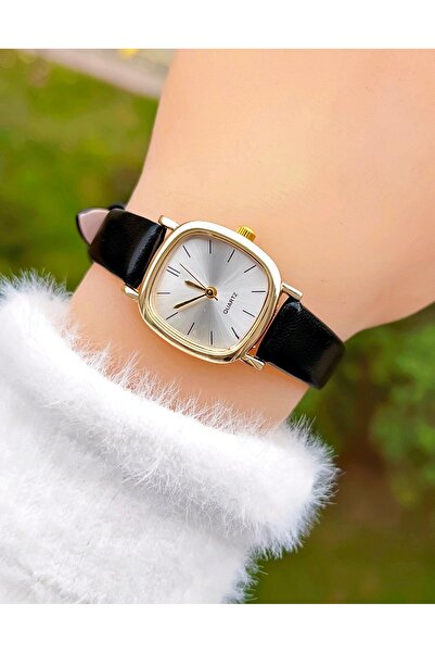 Weluxa Altın Renk Minimal Kasa Siyah Deri Kordonlu Kadın Kol Saati