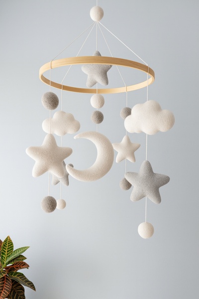 FN (MÜZİKLİ) El Yapımı Keçe Bebek Dönencesi Beşik Süsü Bebek Odası Dekorasyonu