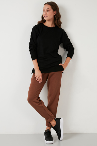 Lela Βαμβακερό μπλουζάκι με κανονική εφαρμογή και λαιμόκοψη με ποδηλατικό λαι...