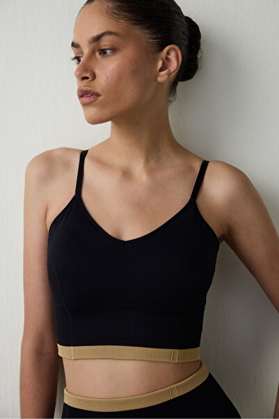 Penti Black Seamless Cross Strap Lightly Supported Sports Bra