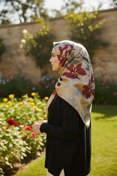 Onur وشاح شتوي ناعم مزين بالزهور المتدرجة - اتجاه المتجر