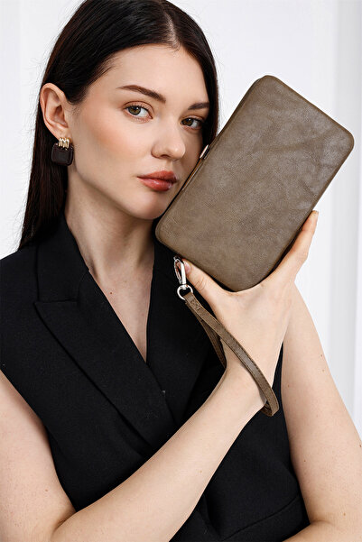 Shule Bags Portfolio Tabaka Wallet Camel