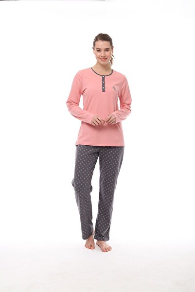 Pijadore 1538 Model ženske pidžame sa dugim rukavima, preklopom i kopčanjem