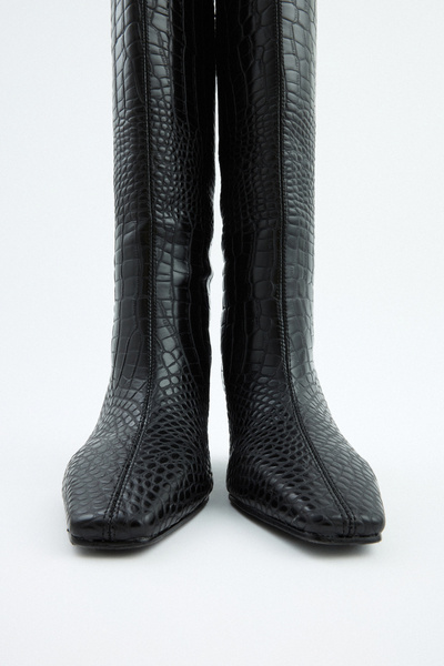 LUTVELIZADE Çizme 2527 - Dikiş Detaylı Küt Burun Siyah Croc Kadın Çizme
