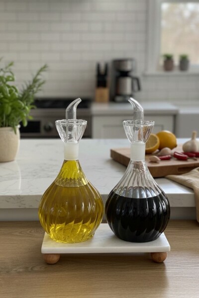 morponi Borosilicate Glass 2-Piece Chubby Daisy Oil Pot Set with Marble Stand 1000 ml