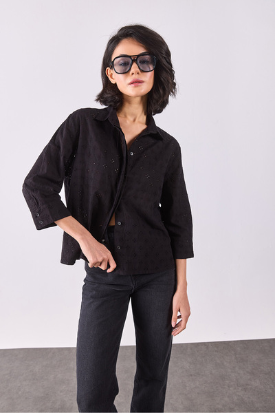 VENA Women's Button Front Embroidered Blouse - Black