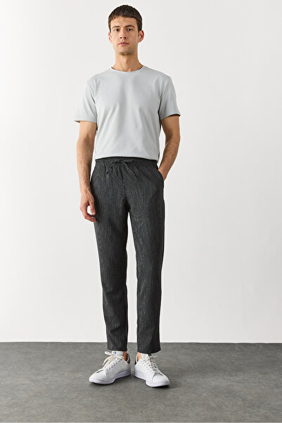 VENA Erkek Alfred Beli Lastikli Kalın Çizgili Gofre Pantolon - Siyah Çizgili