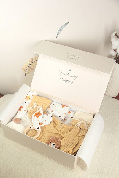 Uniq Baby 10 Parça Yenidoğan Bebek Hediye Kutusu - Yıldız Desenli Müslin Set ...
