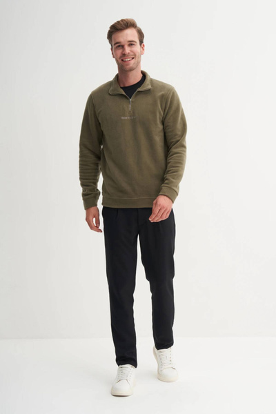 Cazador Regular Fit Thick Fleece Stand Collar Zippered Sweatshirt