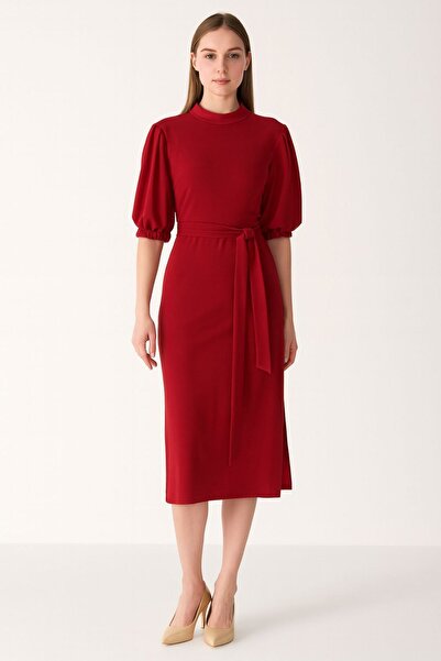 AYHAN Еластична сукня з рукавами-крилами, розрізом з боків, довжиною до коліна