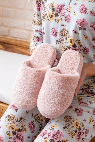 Golder Women's Indoor Slippers Winter Home Shoes Effectively Soft Silent Sole...