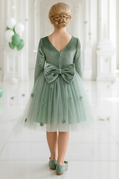 TREEMASS Girls' Velvet and Tulle Dress, Ideal for Special Occasions.