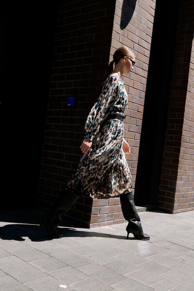 BİRELİN Pile Detaylı Viskon Elbise Baskı