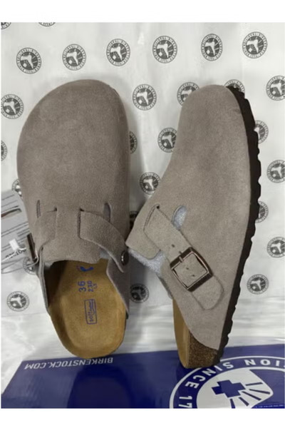 Genenic Boston Soft Footbed Suede Leather