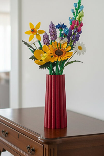 MEK مزهرية بلاستيكية مزخرفة بخطوط عمودية رفيعة باللون الأحمر (22x10 سم)