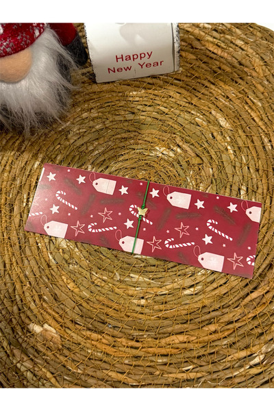 FIERA JEWELRY Adjustable Women's Bracelet with Green String, Butterfly Detail, and New Year's Card