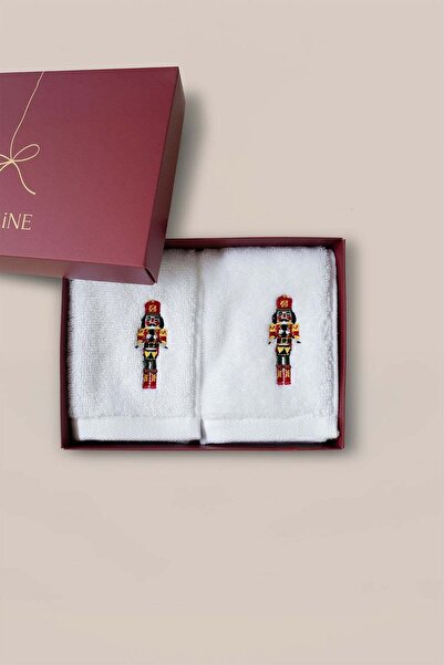 Barine Σετ πετσετών από βαμβακερό κέντημα Καρυοθραύστης 2 τεμαχίων 600gr/m2