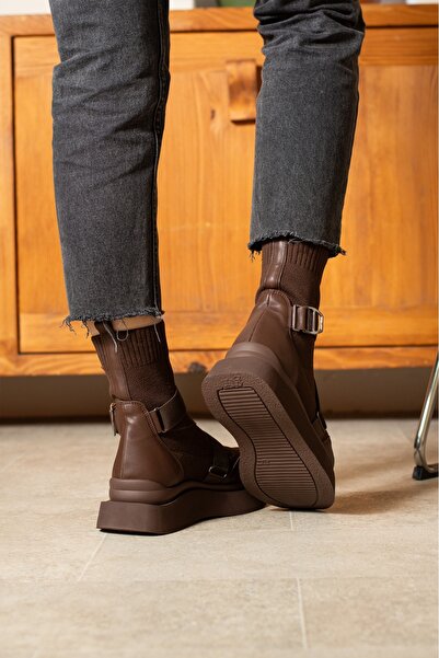 dabab shoes Adrinal Bitter Brown Stretch Belt Detail Flat Sole Women's Sports Boots