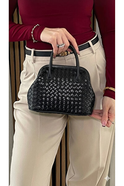 themoiss حقيبة يد وكتف نسائية منسوجة ذات ملمس مميز باللون الأسود