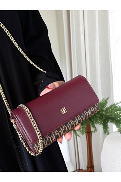 Generic A stylish and lightweight dark burgundy bag with a simple design suitable for everyday use and occasions.