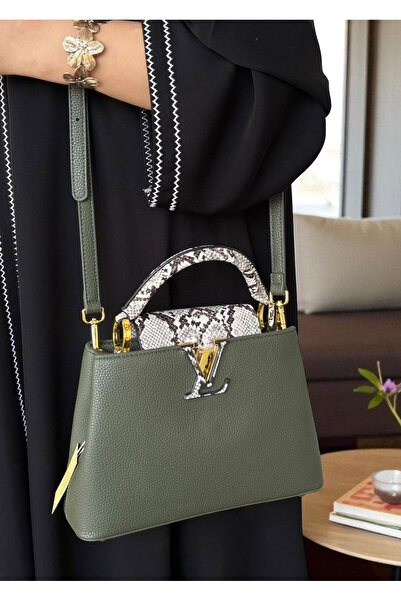 Generic Elegant, high-quality women's shoulder bag with all accessories