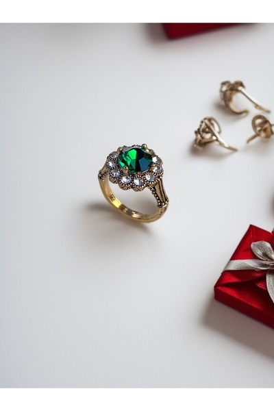 FAYRA ACCESSORIES خاتم على شكل زهرة الأقحوان مع حجر كريستال