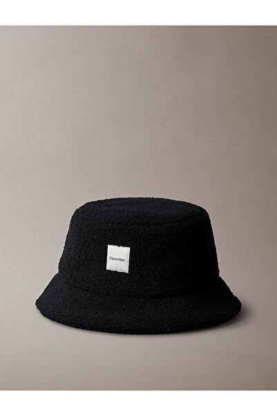 Calvin Klein Kadın Boucle Patch Bucket Şapka