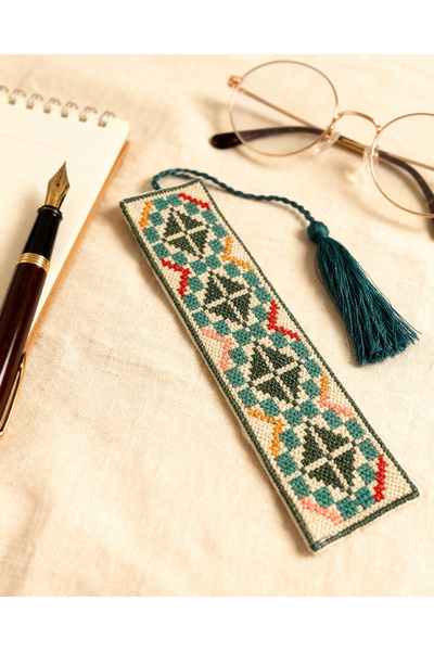 Zaytoon Bookmark Authentic Palestinian Embroidered Geometric Pattern – 16×5 cm