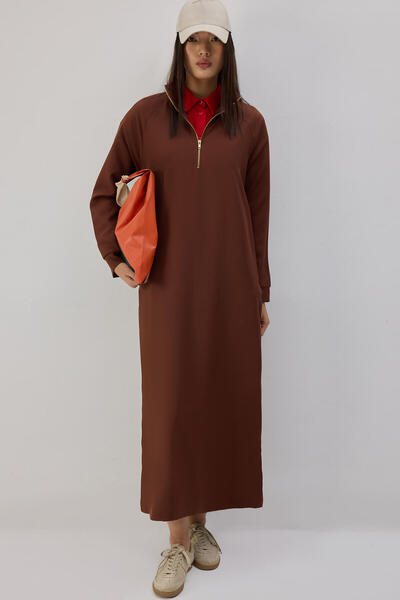 Touché Privé Flat Cut Dress with Zipper