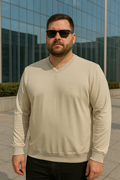 Maccali Men's Casual Plus Size Loose Beige V-Neck Sweater