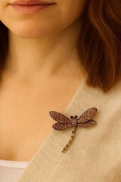 Sacce Scarves&Accessories Işıltılı Kahverengi Yusufçuk Broş – Zarif ve Parlak Tasarım
