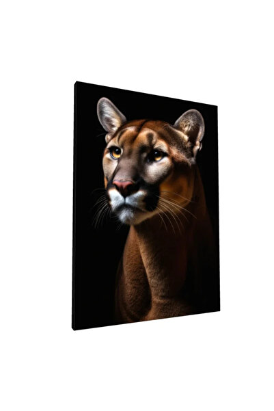 PozaTablou Pânză: Portret realist de pumă pe fundal negru 80x110 cm