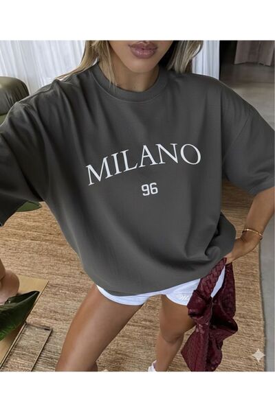 BW Bravely Wear تي شيرت ميلانو 96 مطبوع للنساء