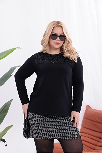 Siyezen Plus Size Collar Detailed Stylish Blouse